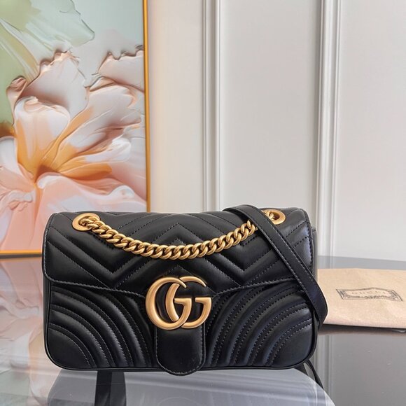 Gucci Black Leather GG Marmont Bag with Gold Chain - Picture 1 of 9